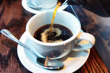 کافئین و قهوه باعث خستگی می‌شود؟ گاهی بله